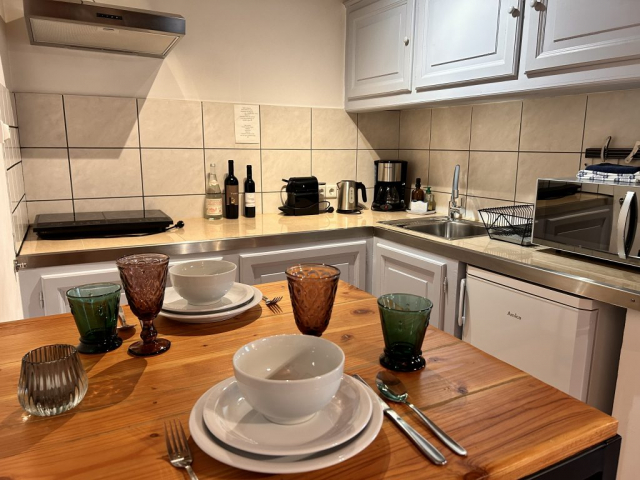 maisonnette avec cheminee et bain nordique privatif, gite pour deux, cosy, romantique,cocooning, spa privatif